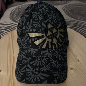 Black and Gold Graphic Men's Cap